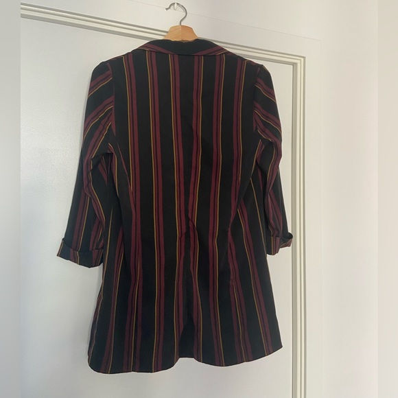 Buttonless striped blazer - Picture 2 of 3